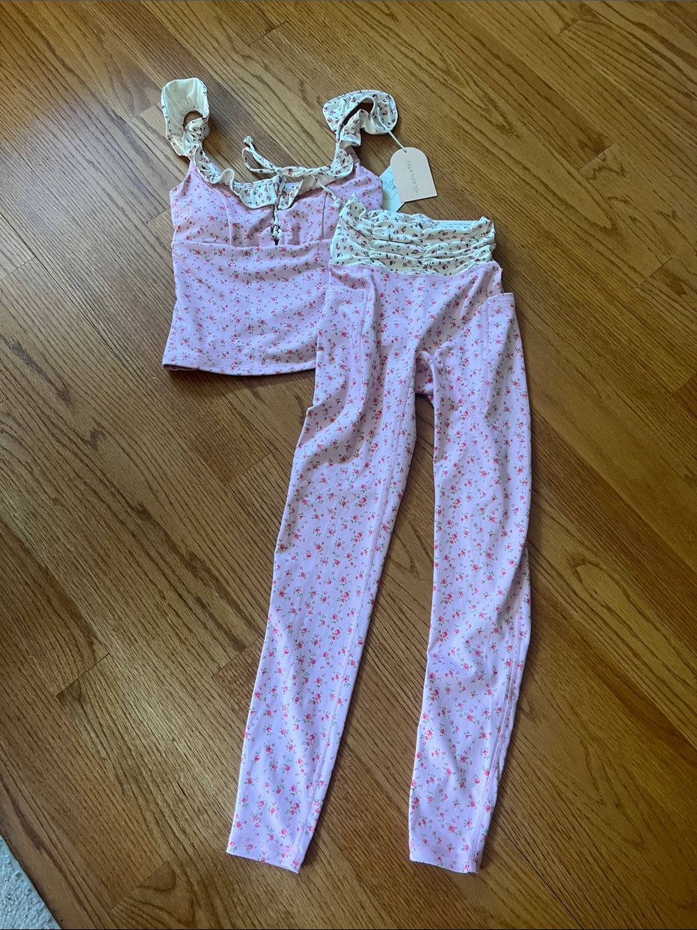 blogilates Pink Floral ruffled yoga Leggings XS and Tank Set set new